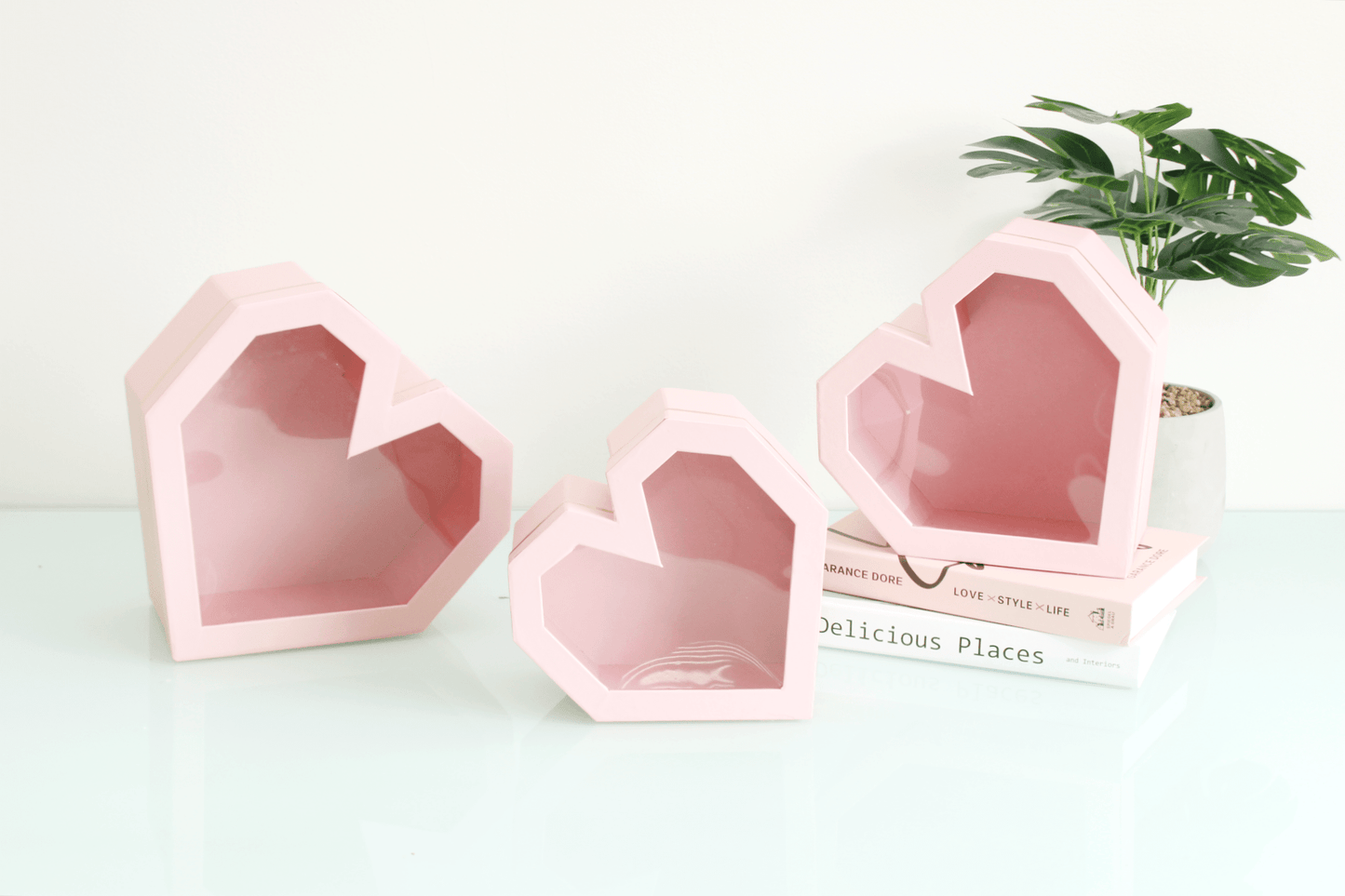 Diamond Heart Shape Flower Box with Clear Lid - Elegant Supply