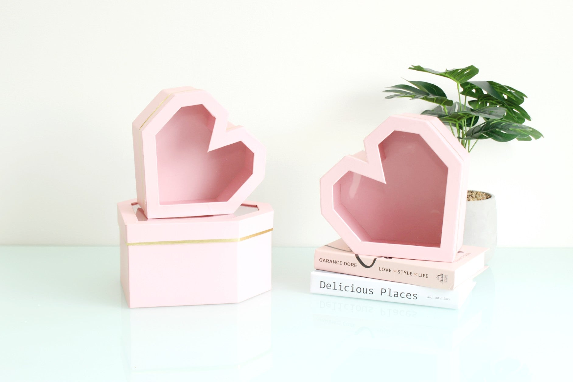 Diamond Heart Shape Flower Box with Clear Lid - Elegant Supply