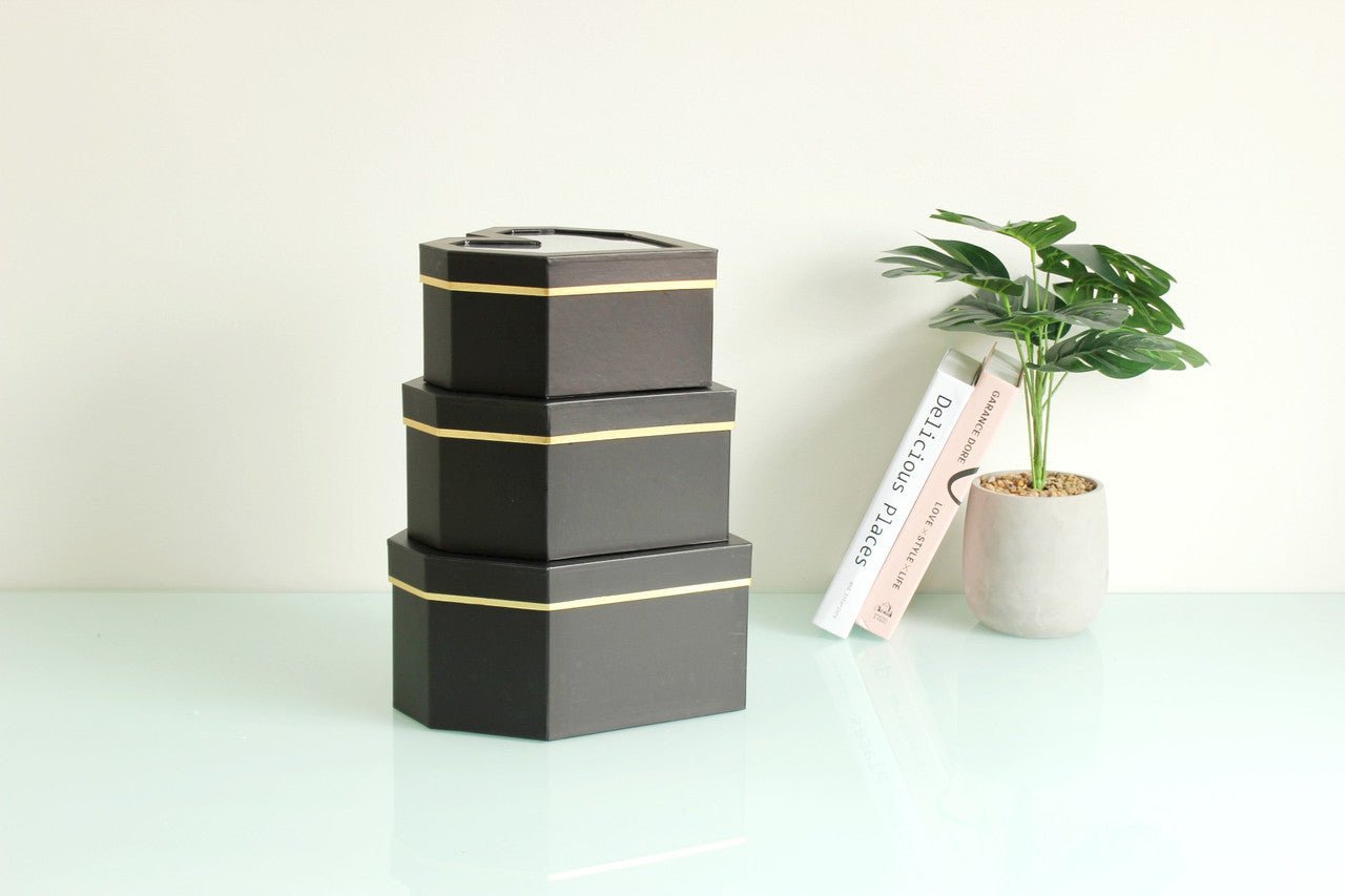 Diamond Heart Shape Flower Box with Clear Lid - Elegant Supply