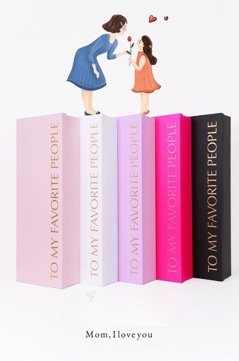 Favorite People "Mom" Box with Foam and Liner - Elegant Supply