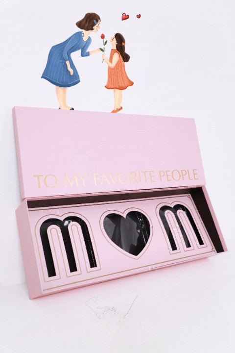 Favorite People "Mom" Box with Foam and Liner - Elegant Supply