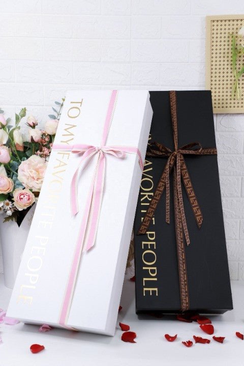 Favorite People "Mom" Box with Foam and Liner - Elegant Supply