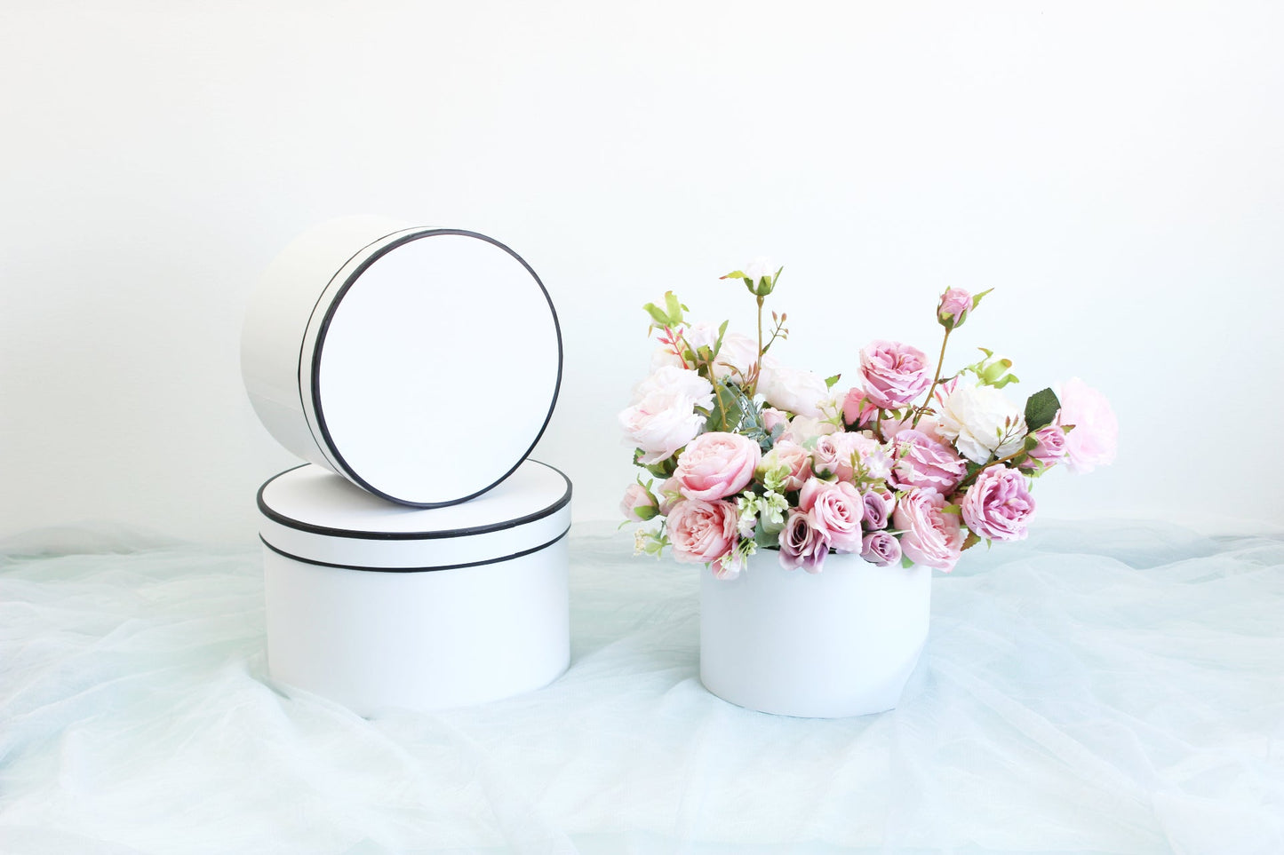 French Inspired Round Flower Box - Elegant Supply