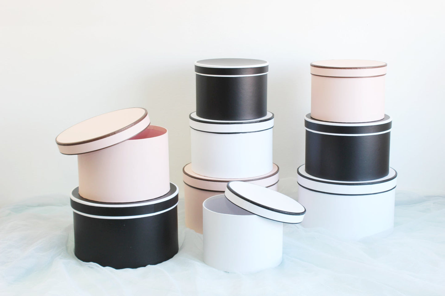 French Inspired Round Flower Box - Elegant Supply