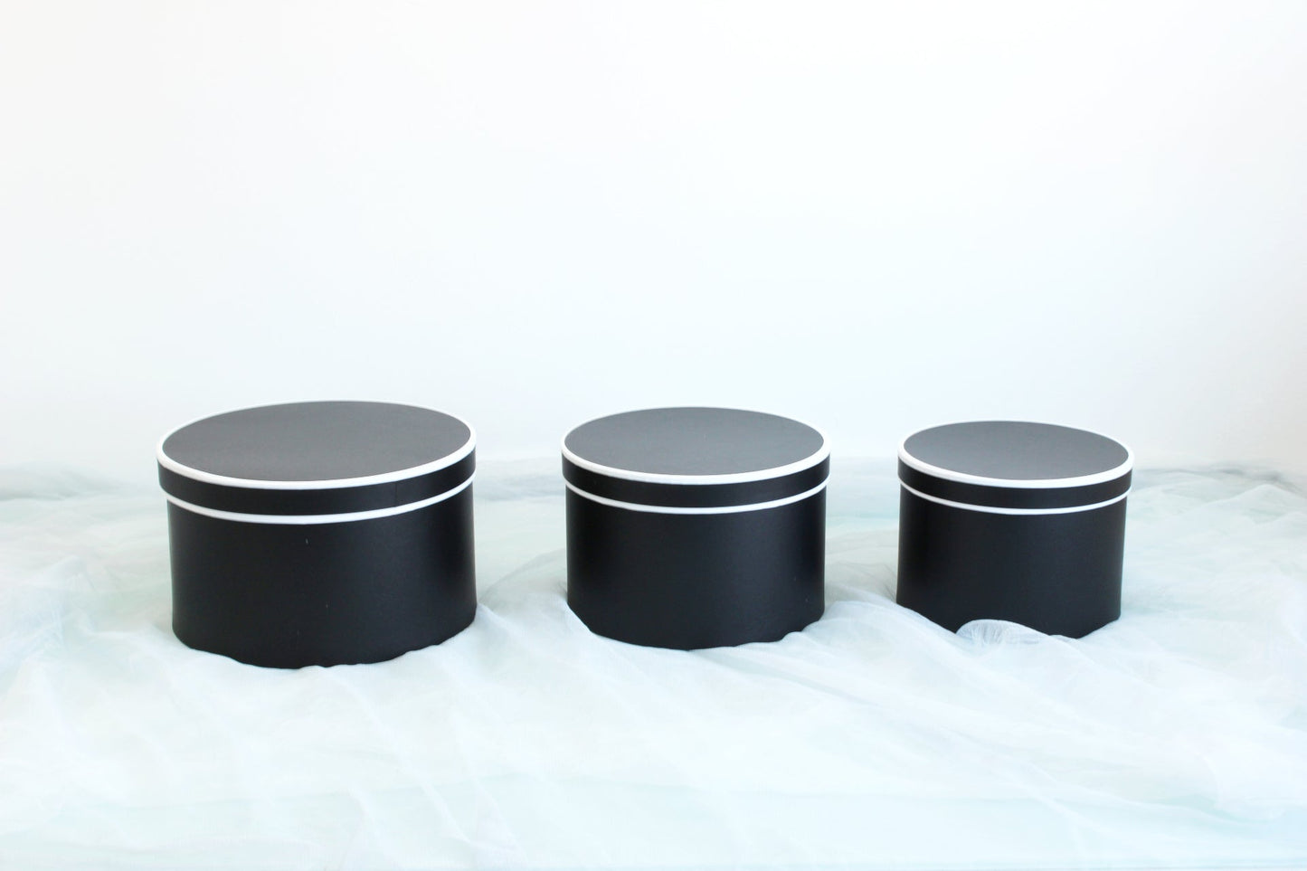 French Inspired Round Flower Box - Elegant Supply