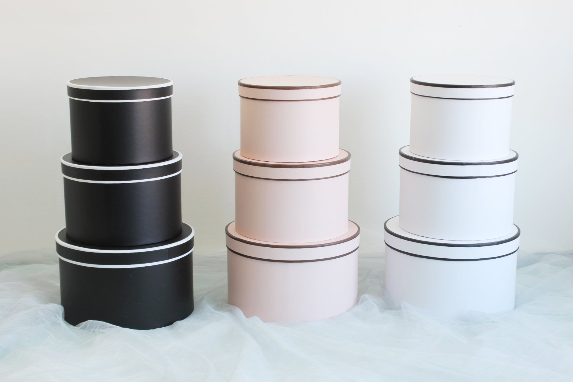 French Inspired Round Flower Box - Elegant Supply