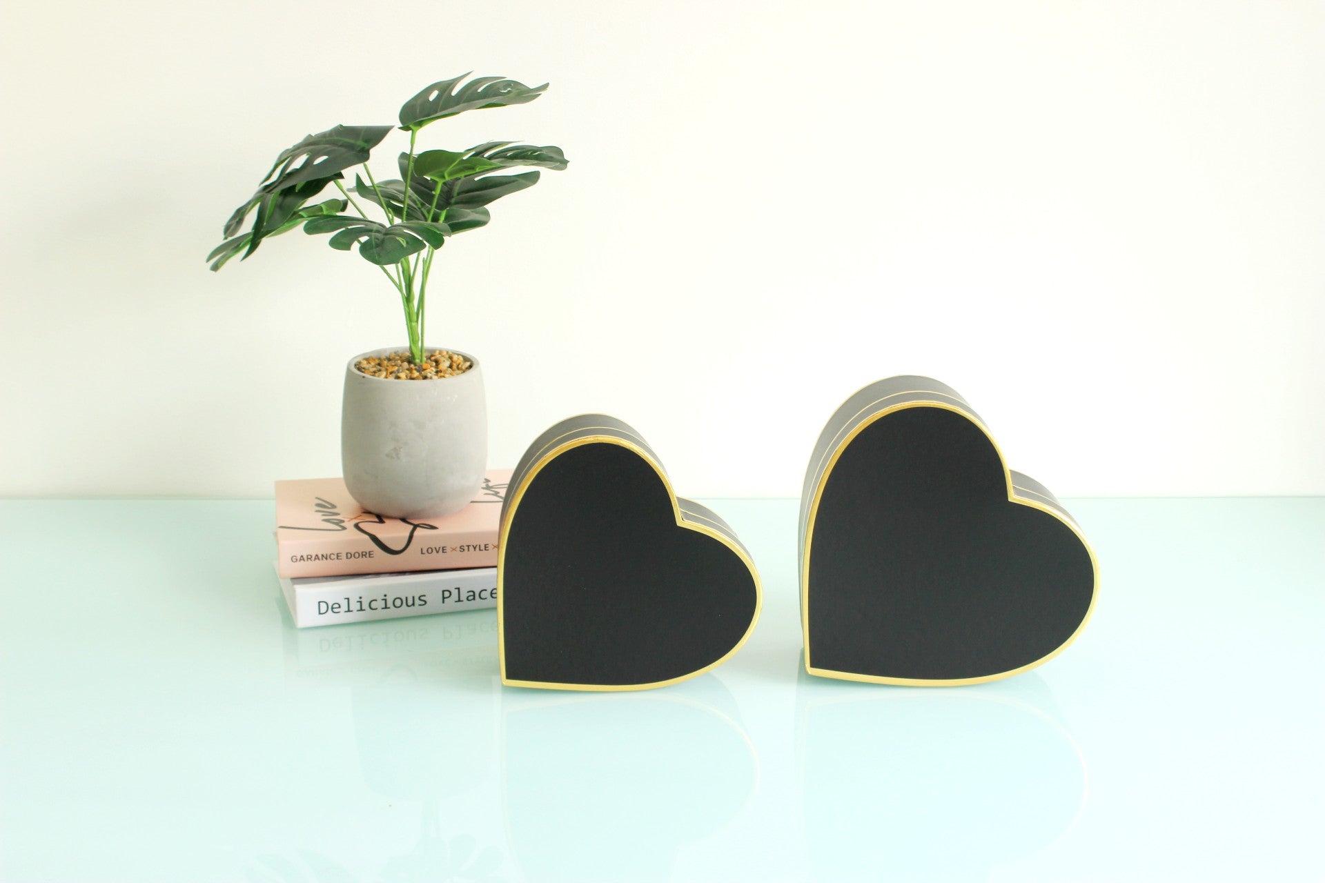 Gold Lines Heart Flower Box - Elegant Supply