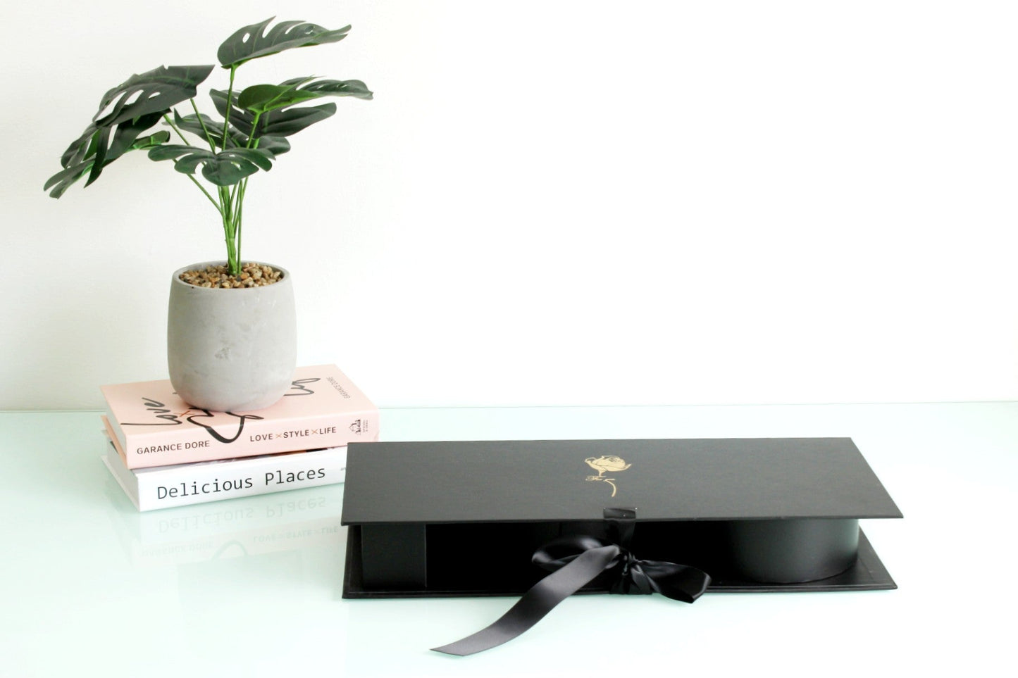 'I Love You' Fillable Heart Box with Ribbon - Elegant Supply