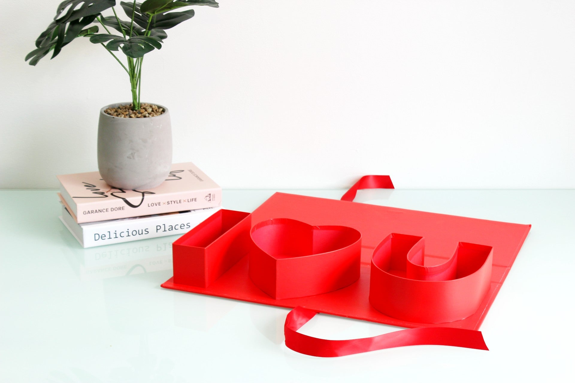 'I Love You' Fillable Heart Box with Ribbon - Elegant Supply