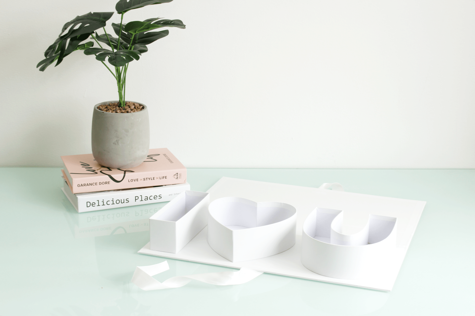 'I Love You' Fillable Heart Box with Ribbon - Elegant Supply