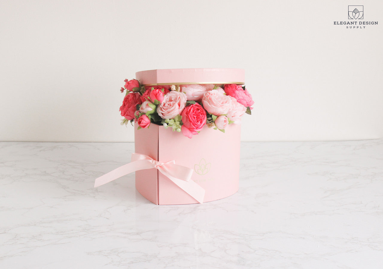 Pink Two Two layers heart shape box with clear lid for flower bouquets, chocolates, or wedding décor.