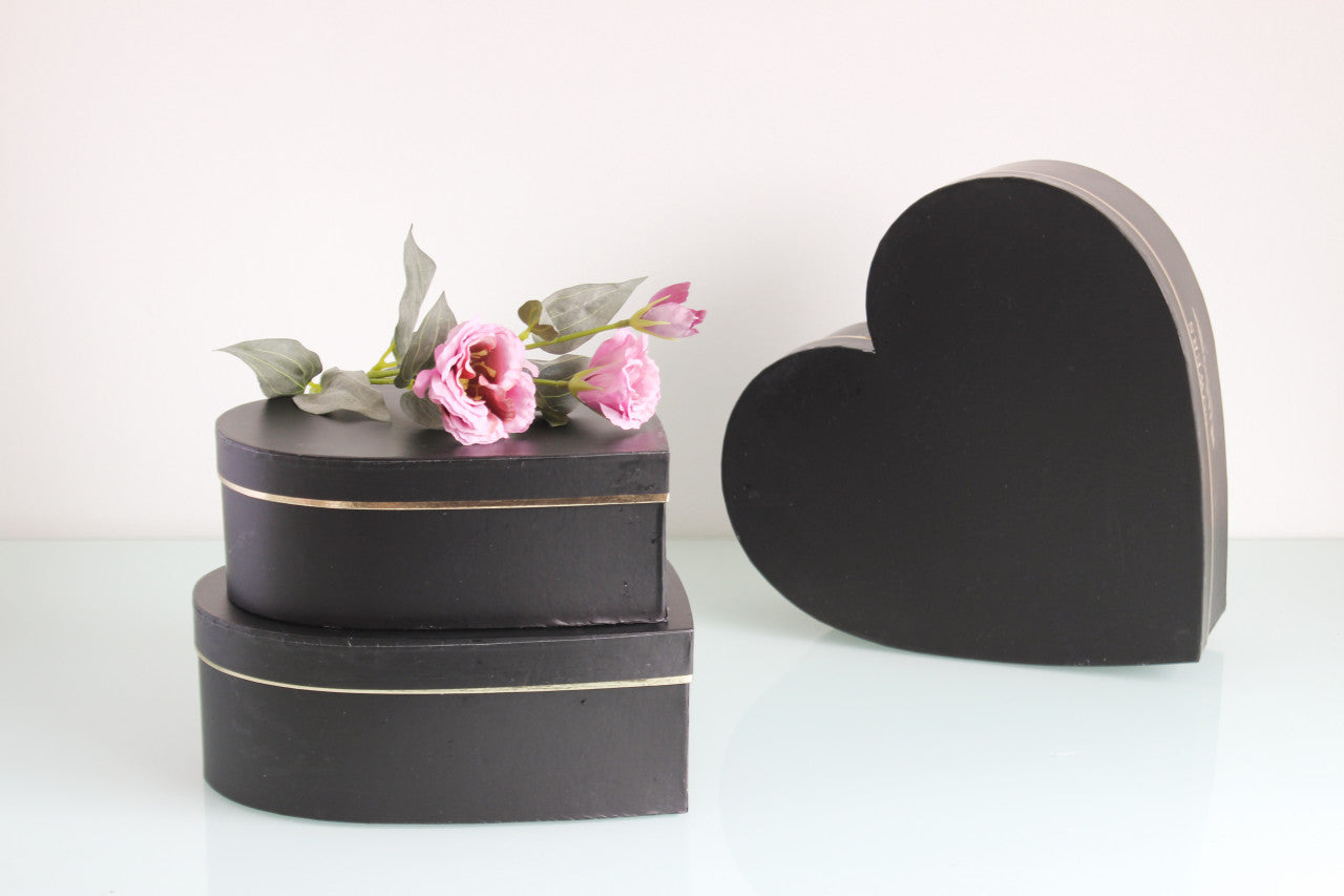 Black Heart box, for flower arrangements, as a chocolate box, flower box or gift box.