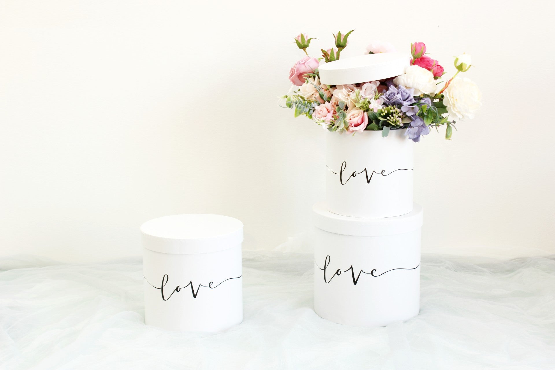 Love Pattern Round Hat Flower Box - Elegant Supply