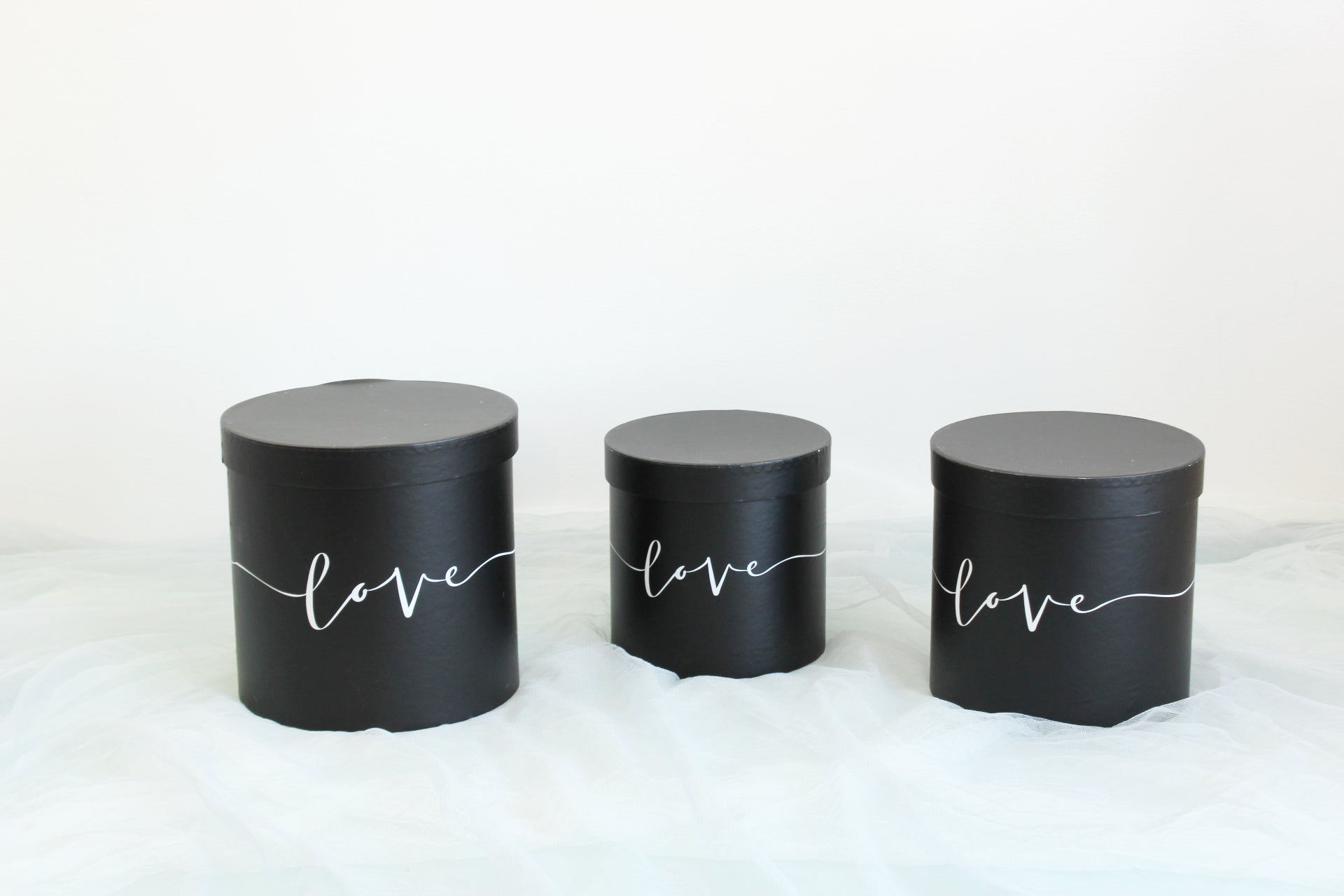 Love Pattern Round Hat Flower Box - Elegant Supply