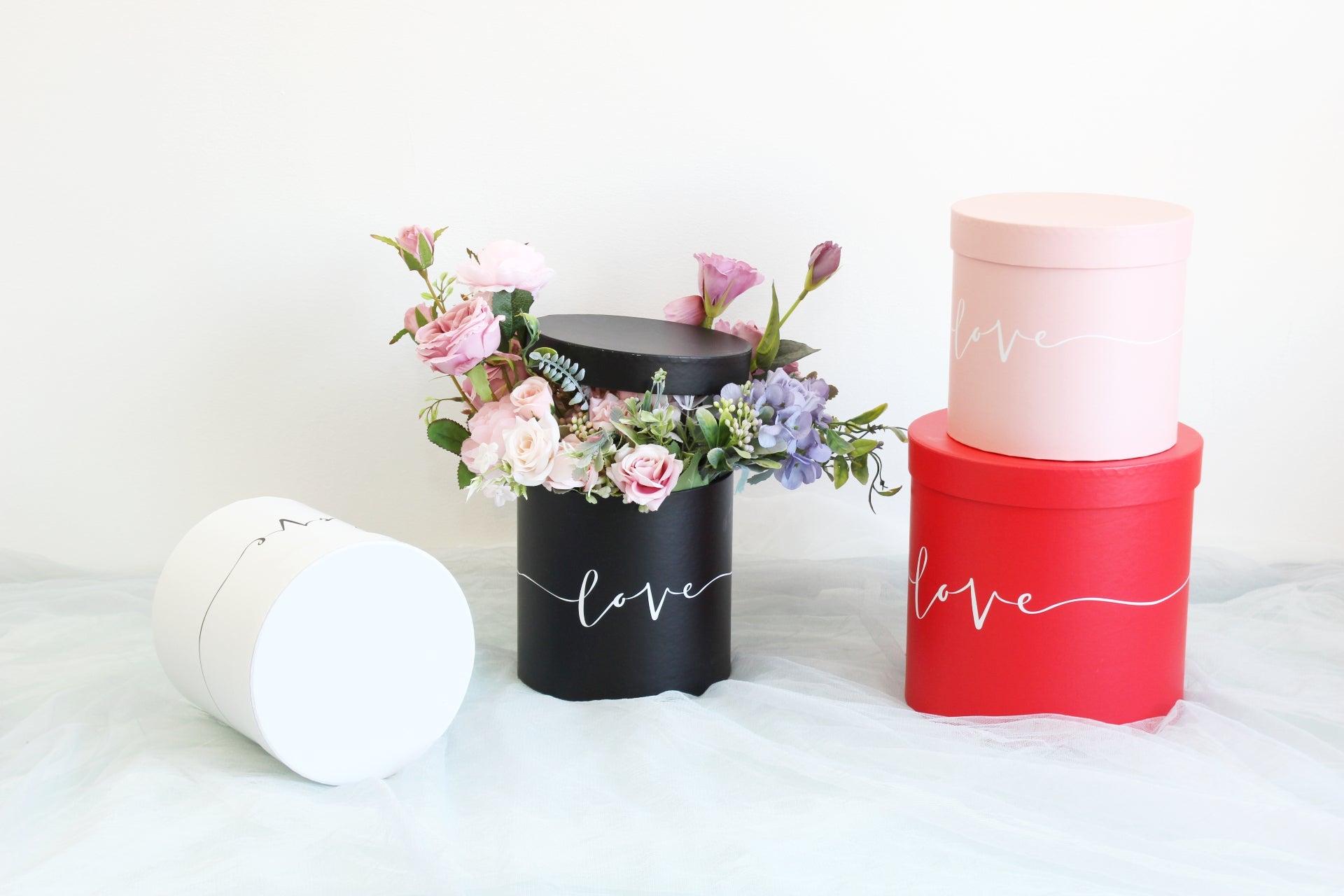 Love Pattern Round Hat Flower Box - Elegant Supply