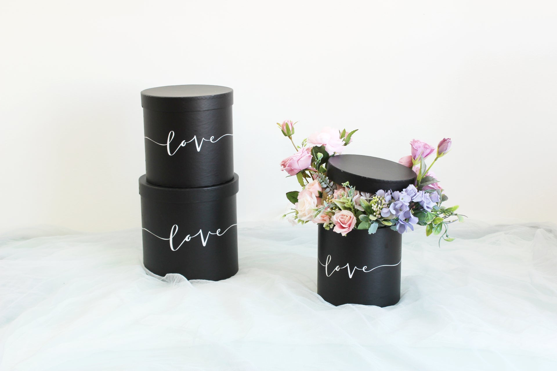 Love Pattern Round Hat Flower Box - Elegant Supply