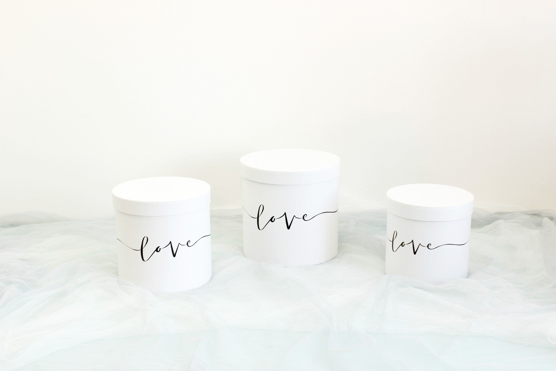 Love Pattern Round Hat Flower Box - Elegant Supply