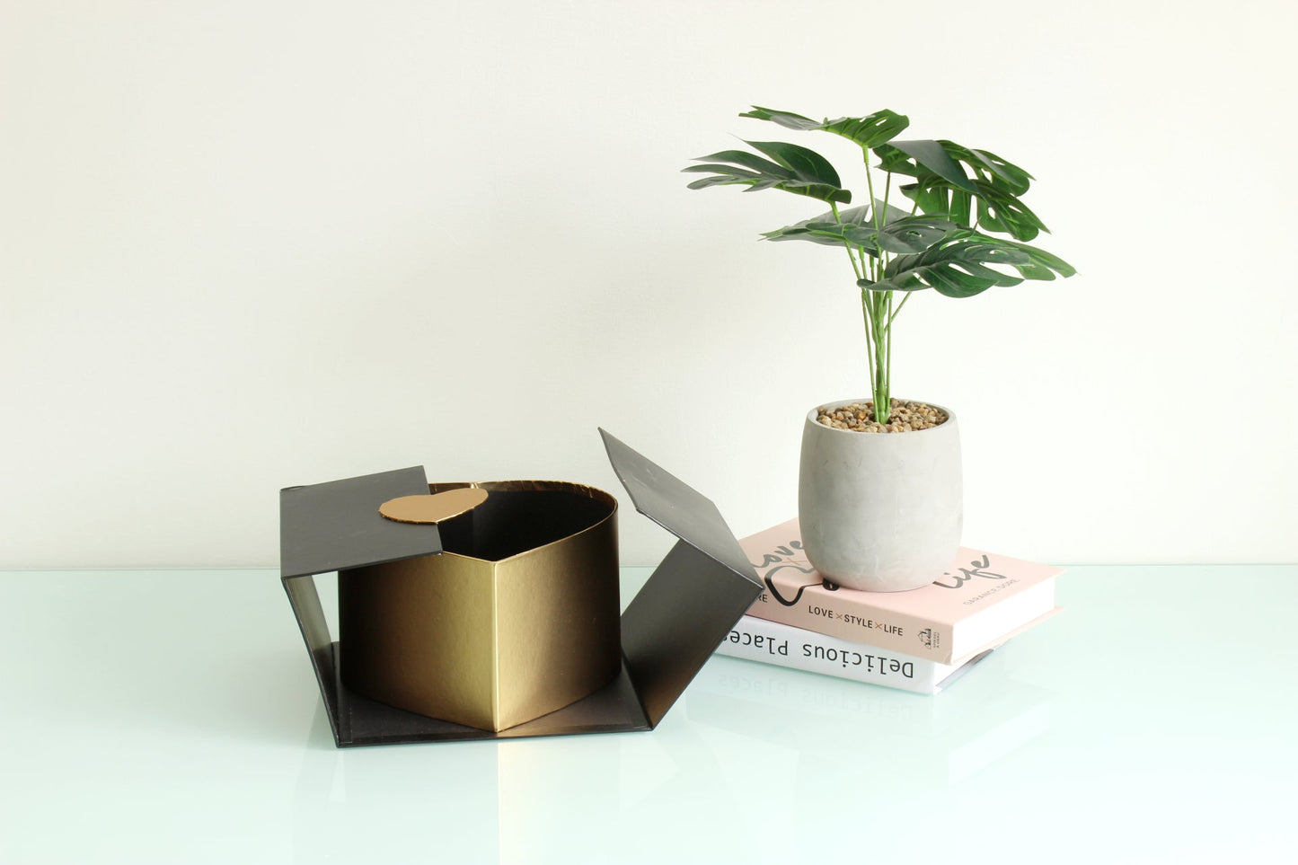 Square Curtain Opening with Heart Insert Flower Box - Elegant Supply