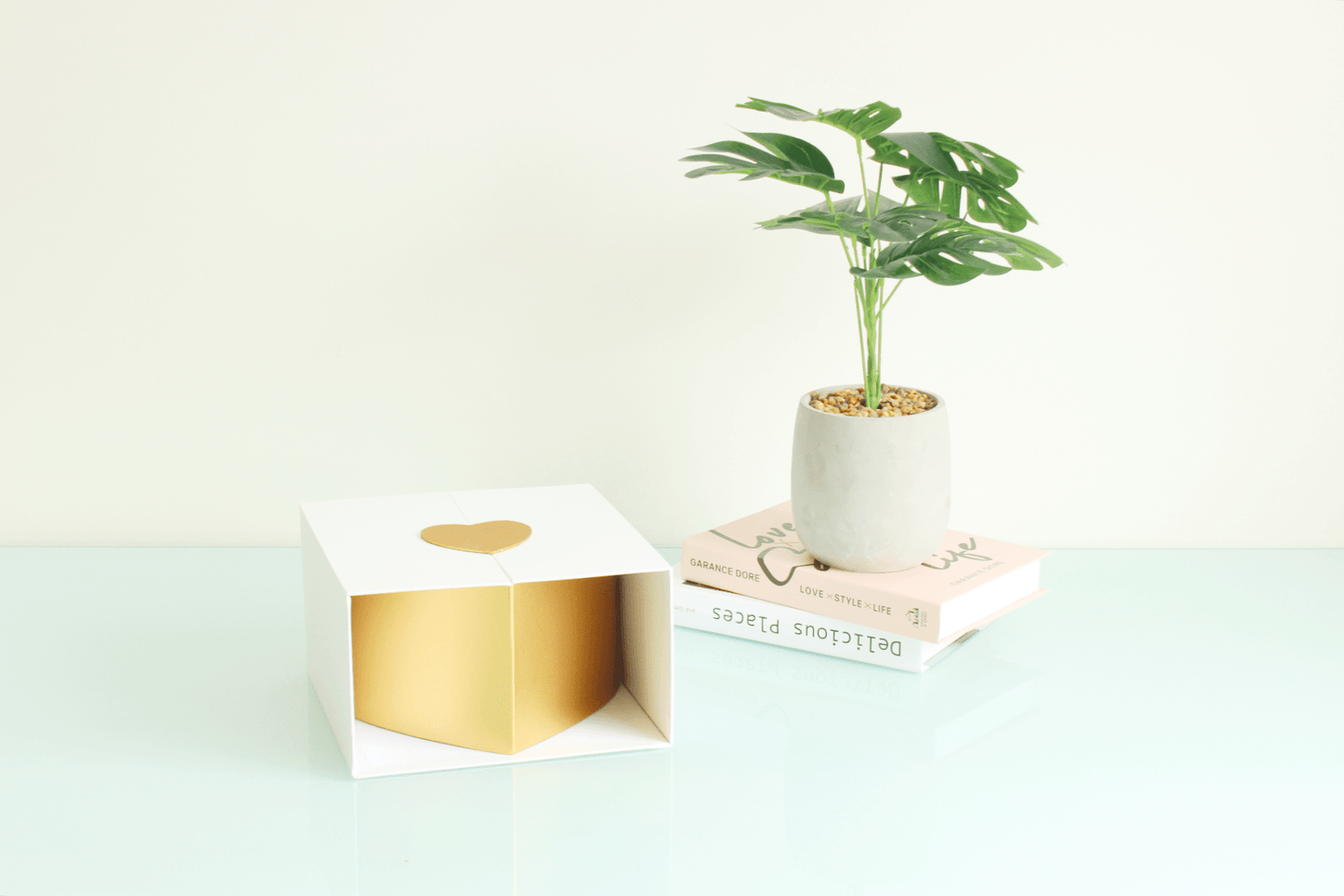 Square Curtain Opening with Heart Insert Flower Box - Elegant Supply