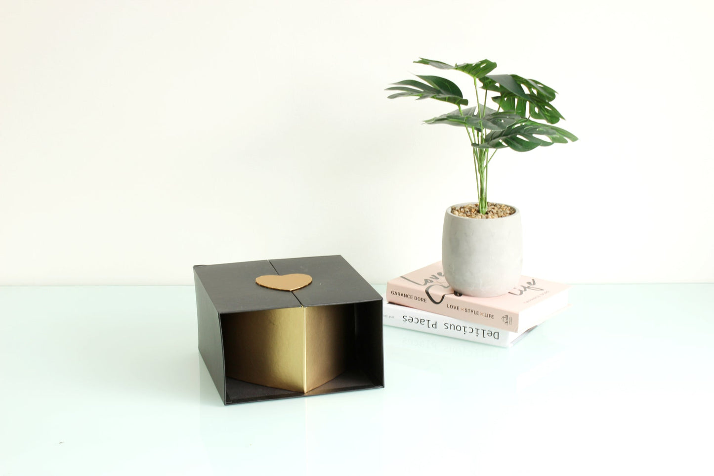 Square Curtain Opening with Heart Insert Flower Box - Elegant Supply