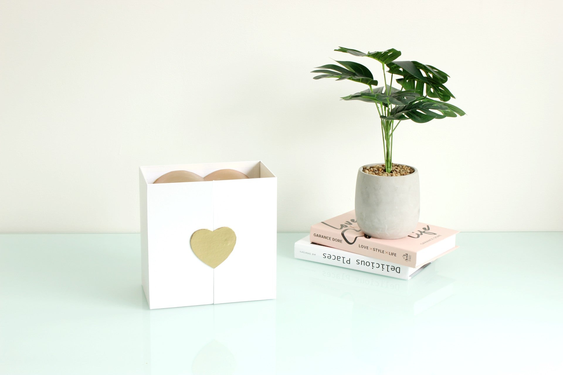 Square Curtain Opening with Heart Insert Flower Box - Elegant Supply